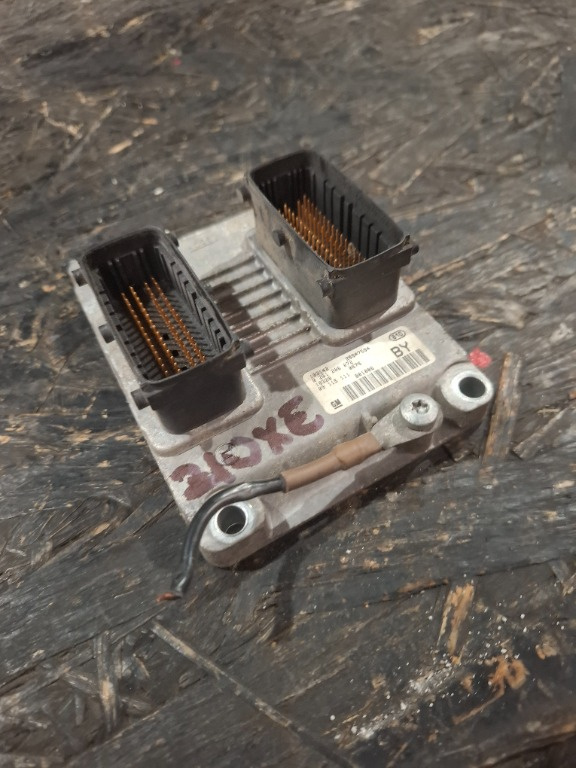 ECU Calculator motor Z10XE Corsa C 0261206072 - imagine 2