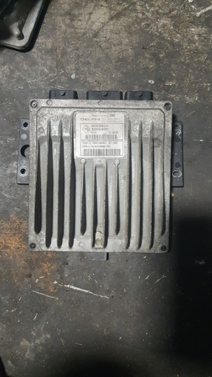 ECU DELPHI 8200398934 8111BE RO410B030C