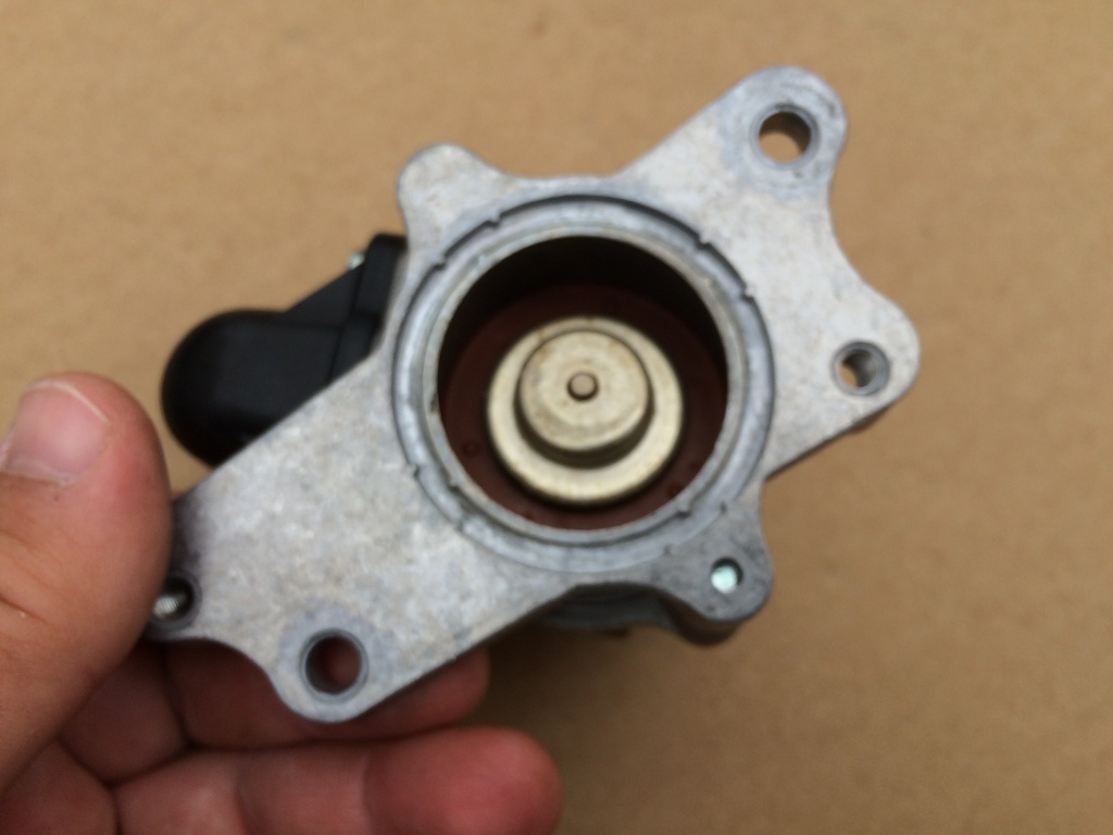EGR Audi A3 8V E-TRON 04E131097B 04E 131