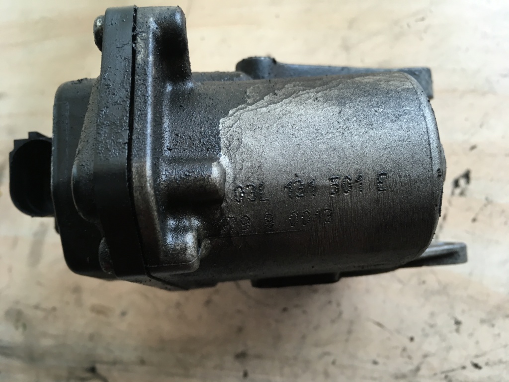 EGR Audi A4 B8 2.0 TDI motor CAGC cod 03L131501E