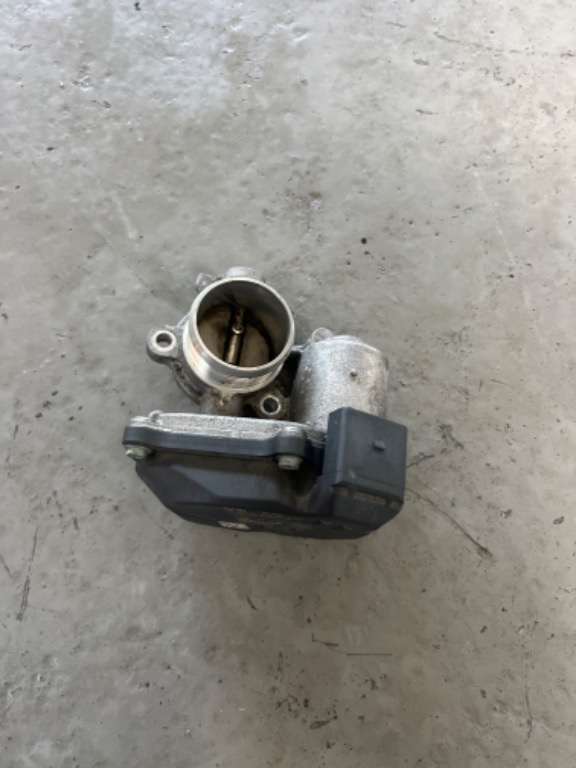 EGR Audi A4 B8 A5 A6 C7 Q5 Motor 2.0 Diesel cod 04L131501 B