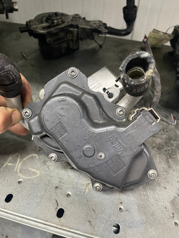 EGR Audi a4 B9 an 2017 2.0 tdi cod 04L13