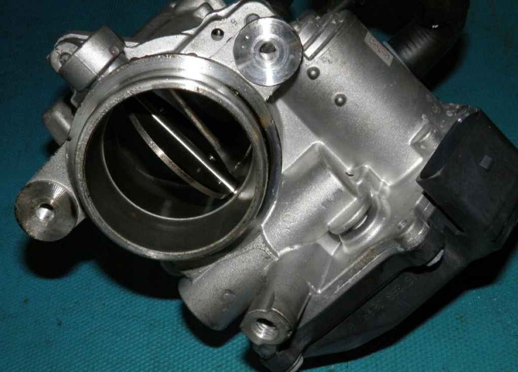 EGR AUDI Q5 2.0 TDI COD 04L128063T