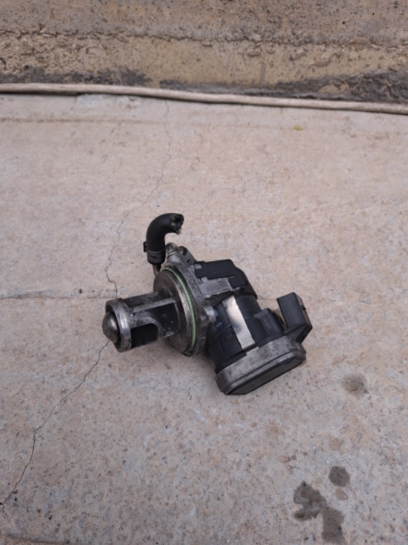 EGR Mercedes Benz E-Class 2.2 CDI cod 00005320C5 an 2005 - 2011