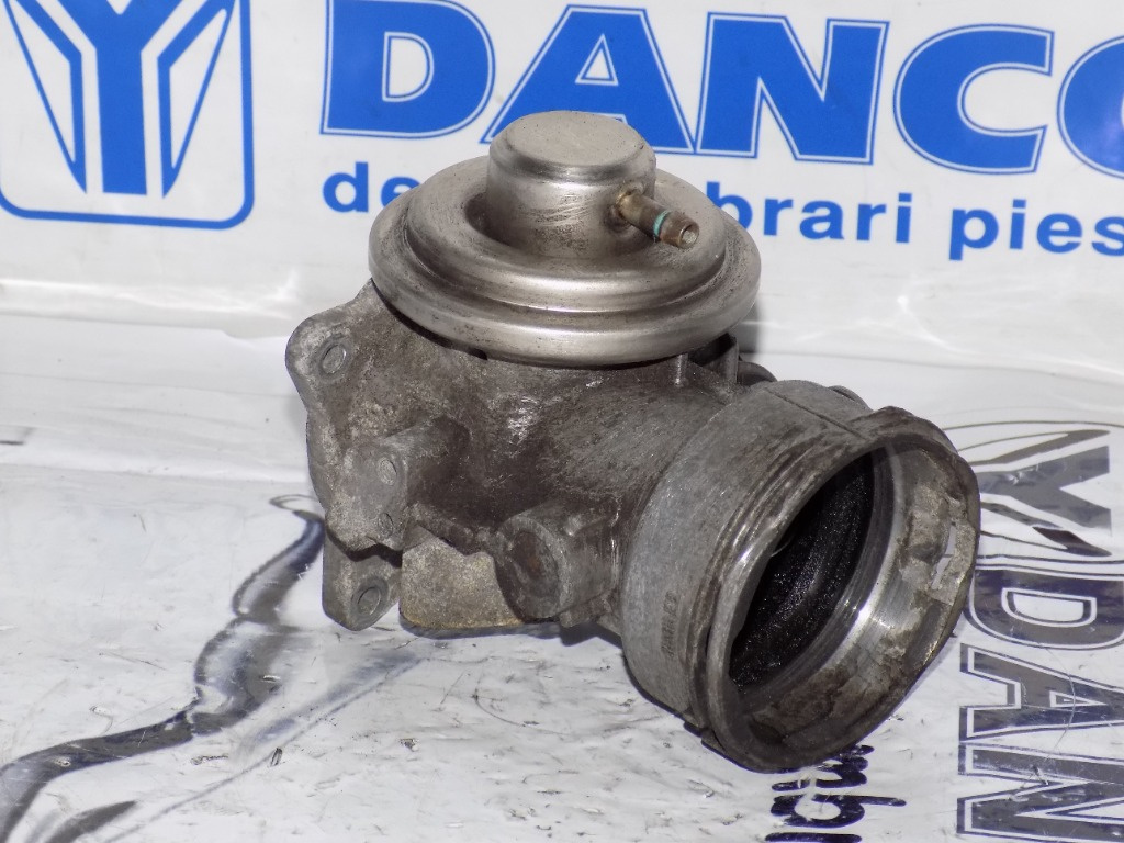 EGR VW TRANSPORTER T5 1.9 TDI AN 2003/2009 COD 038131501AA / 038129637L