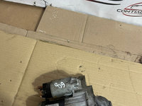 Electromotor 0.9 TCE Dacia Logan / Sandero cod 233000557R