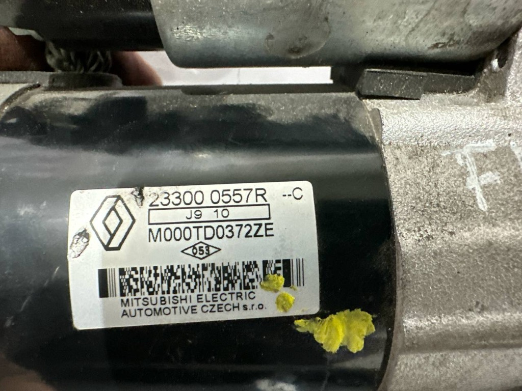 Electromotor 233000557R RENAULT Captur (