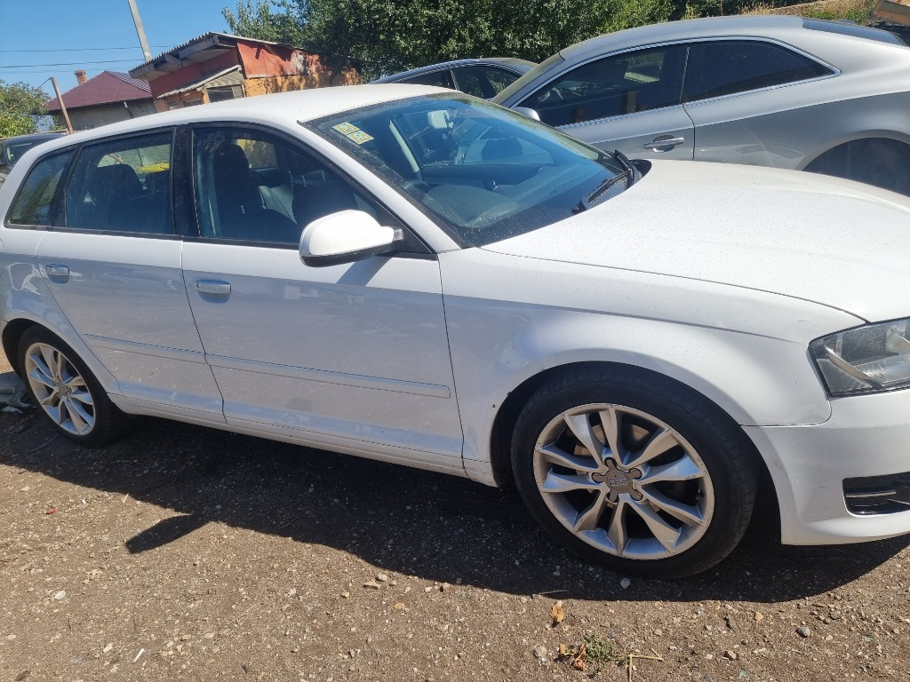 Electromotor Audi A3 8P 2010 Hatchback 2