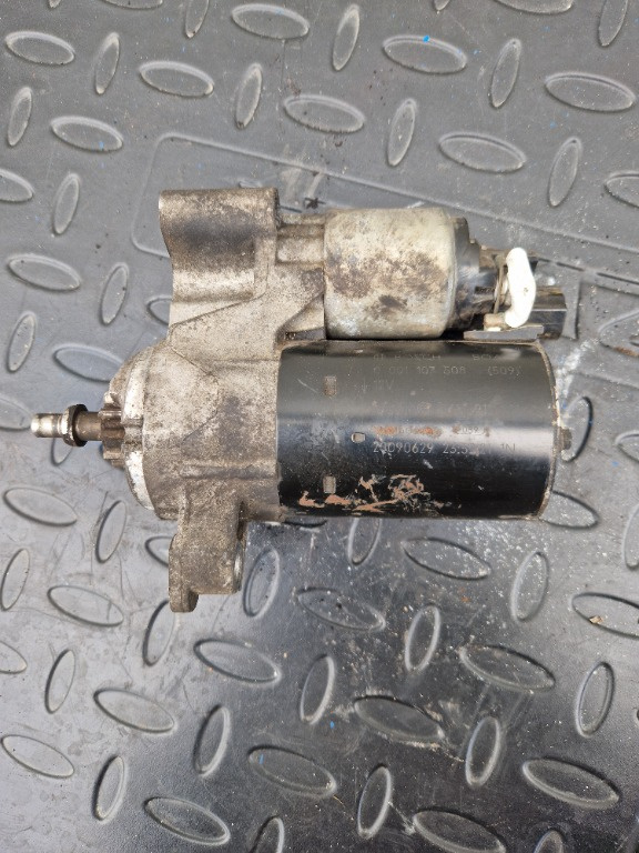 Electromotor Audi A4 B8 1.8 TFSI Cod 06H911021A