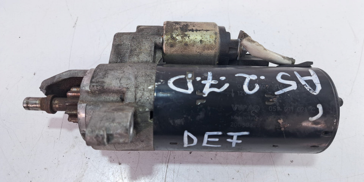 Electromotor Cod: 059911021C Are defect la carcasa Audi A5 8T [2007 - 2011] Cabriolet 2.7 TDI MT (190 hp)