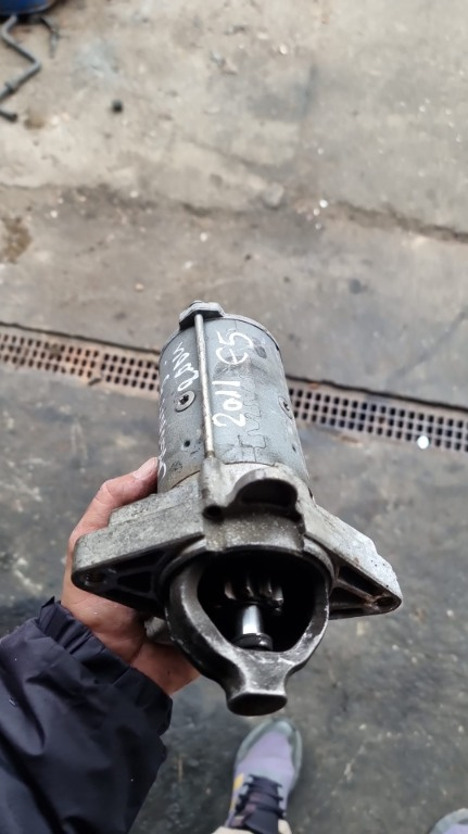 Electromotor cod 8200568535 E,Laguna 3, QASHQAI , X-TRAIL 2.0 dci,M9R,2008,FACTURA,garantie