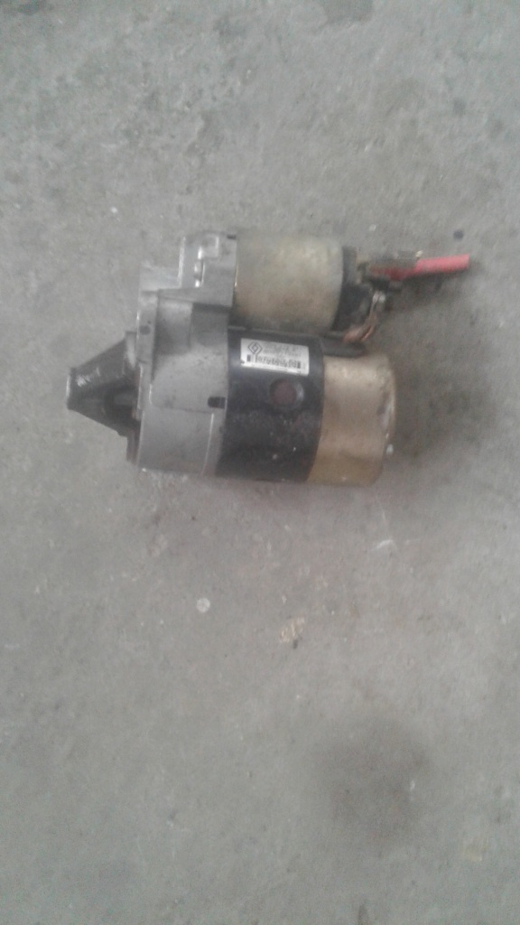 Electromotor Logan 1.4 2006