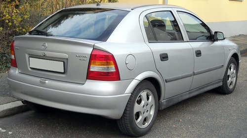 Electromotor Opel Astra G 1.6i tip motor Z16X