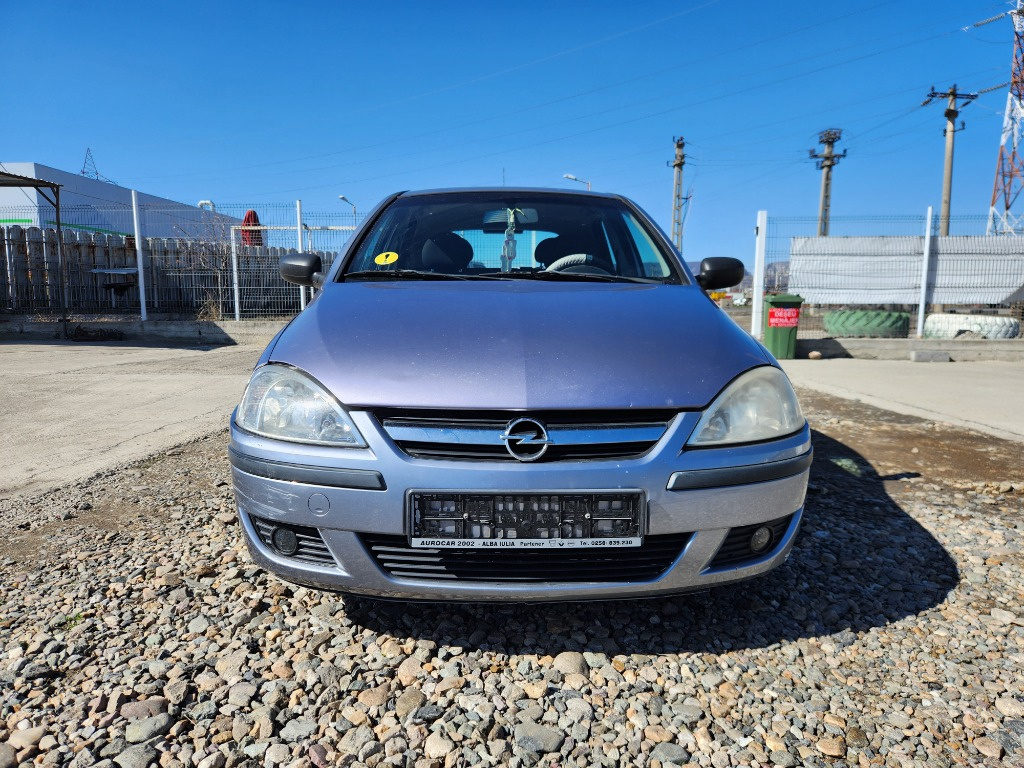 Electromotor Opel Corsa C 2005 Hatchback 1.2 benzină- 59kw