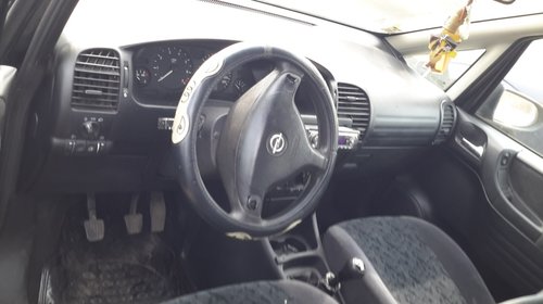 Electromotor Opel Zafira 2001 hatchback 1.8