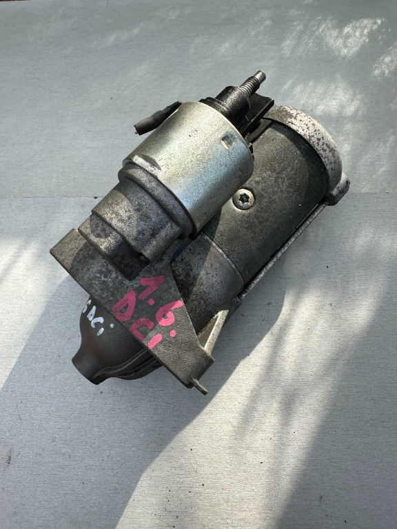 Electromotor Renault Megane 1.6 DCI cod 233000106r an 2010 - 2020