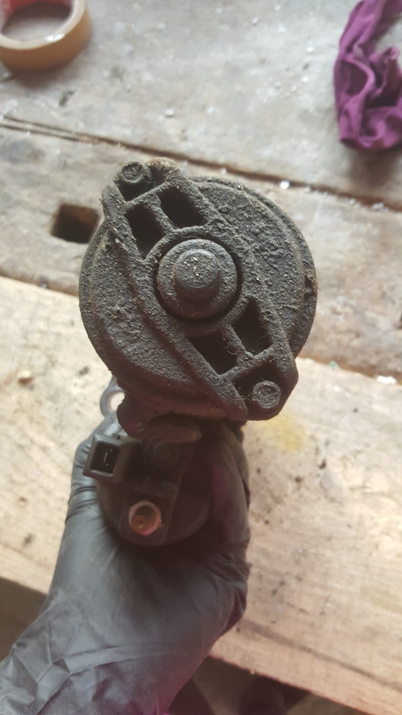 Electromotor vw bora 1,9 AXR,cod piesa 0