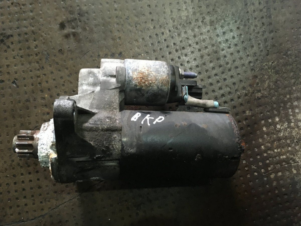 Electromotor VW Passat B6 cod BKP