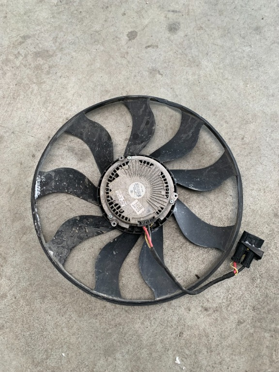Electroventilator cu defect Vw Touareg 7P cod 7P6121203A