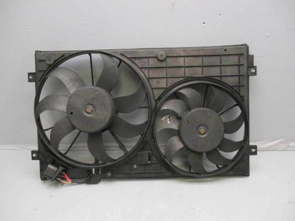 Electroventilator VW Passat B6 Variant 2011/01-2014/12 3.6 FSI 4motion 220KW 300 300CP Cod 1K0121207AD