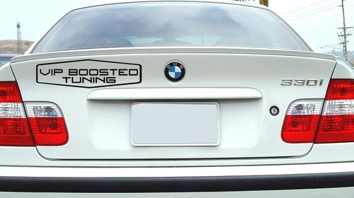 Eleron pentru portbagaj dedicat BMW E46