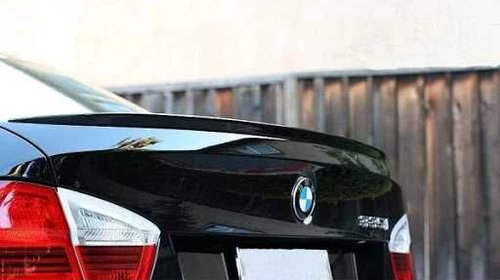 Eleron Portbagaj dedicat M3 Look BMW E90 [Non-facelift sau Facelift]