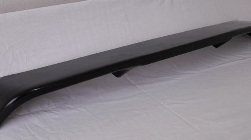 Eleron spoiler hayon fiat punto 1