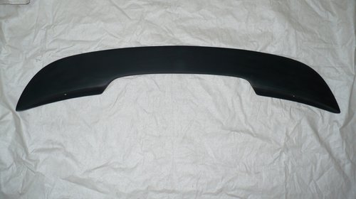 Eleron spoiler luneta hayon Ford Focus MK1 1998 2001 HB