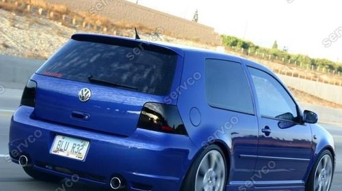 Eleron spoiler luneta Volkswagen Golf 4 R32 1