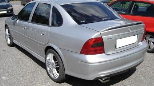 Eleron spoiler portbagaj Opel Vectra B sedan ver3