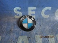 Emblema BMW E90 2006 (spate)