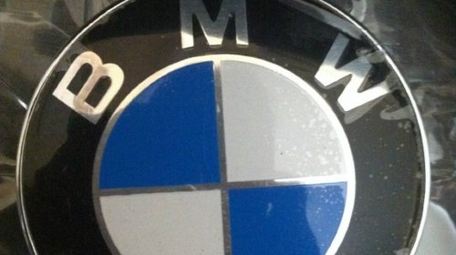 Emblema BMW pt capota sau portbagaj (8,2cm) sau (7,4cm)