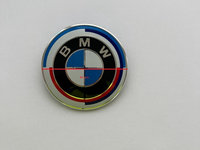 Emblema capota BMW aniversara