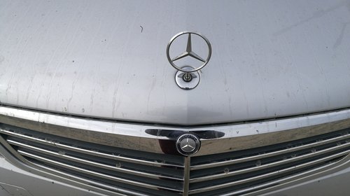 Emblema capota Mercedes C220 cdi w204 facelif