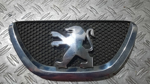Emblema capota Peugeot 107