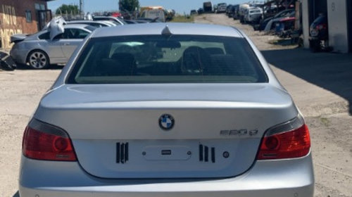 Emblema fata BMW E60 2006 limuzina 2000 diesel
