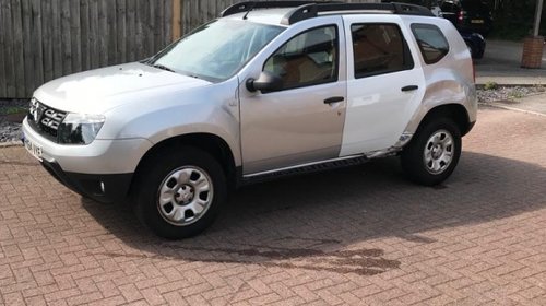 Emblema fata Dacia Duster 2015 Hatchback 1.5 dci, 110 cai