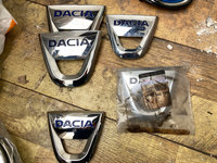 Emblema fata spate Dacia Logan MCV Sandero , Duster Lodgy Dokker sigle