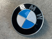 Emblema originala Bmw seriile E/F/G cod 8132375