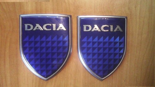 Emblema sigla dacia solenza