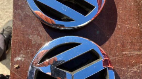 Emblema Sigla VW cod 1T0853601