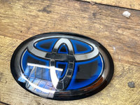 Emblema Toyota Corolla E210 2019 - 2023 sigla grila bara fata Corolla 12 varianta pentru radar distronic Acc