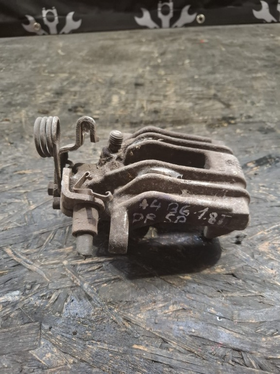 Etrier dreapta spate Audi A4 - imagine 1