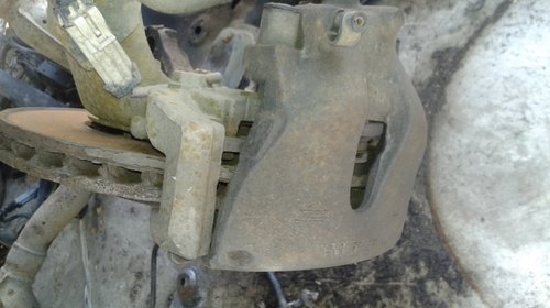 Etrier dreapta spate opel zafira 2002 2003 20