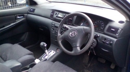 Etrier frana dreapta fata Toyota Corolla 2004 Hatchback 1.6 VVT-I