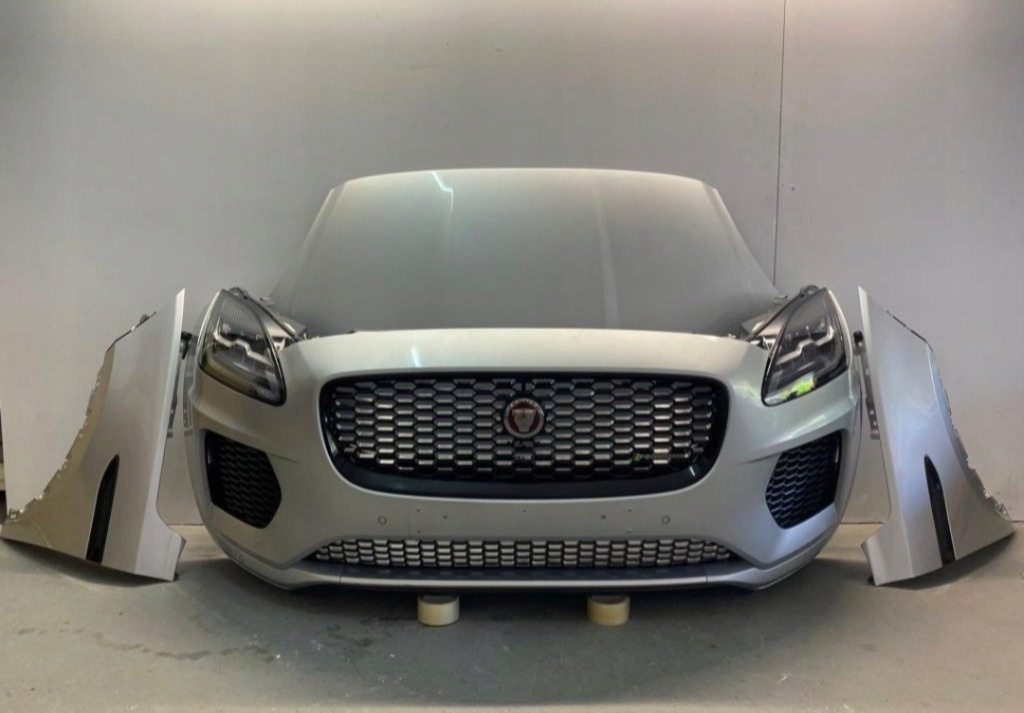 Față completă Jaguar E-Pace 2019-> R-Dynamic