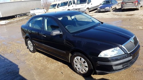 Far dr fata cu lupa Skoda Octavia 2 2006 1.9