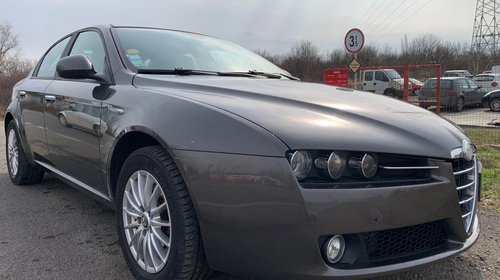 Far dreapta Alfa Romeo 159 2006 LIMUZINA 1.9 JTD 16V