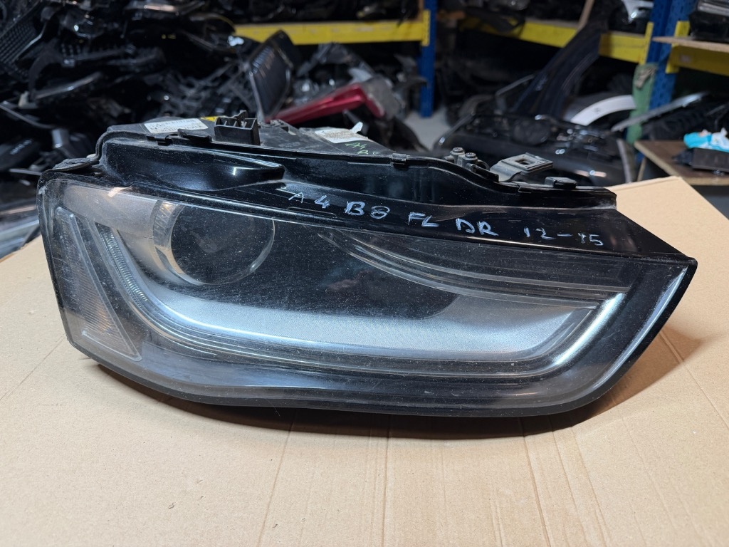 Far dreapta Audi A4 B8 Facelift XENON Led 2012/2013/2014/2015