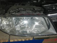 Far dreapta Audi A6 B4-C5 an 1998 cod 4B0941004